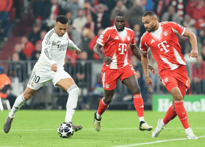 红牌毁四强?皇马3-2领先被翻盘,阿森纳0-0晋级却让球迷睡不着!